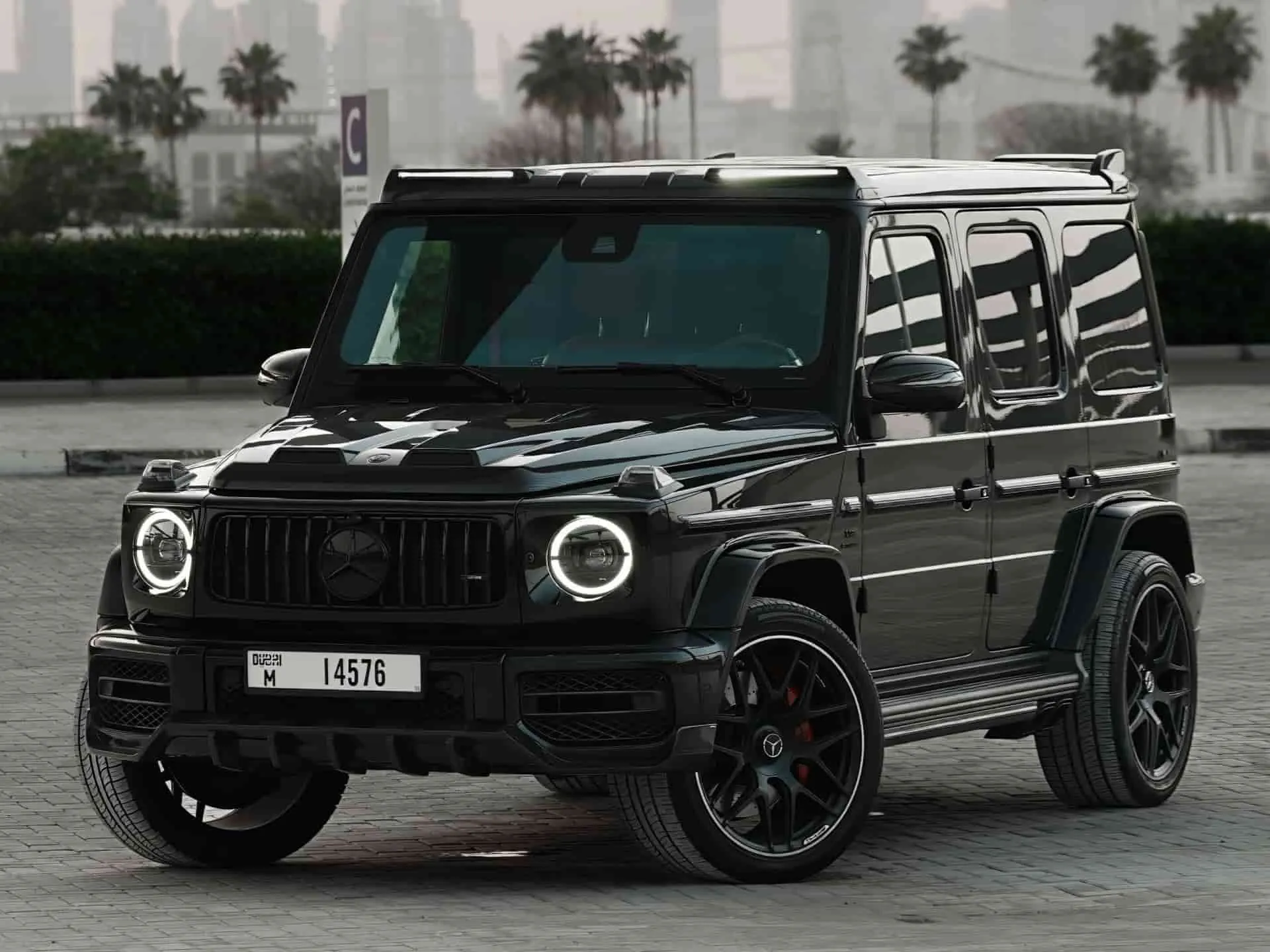Mercedes G63 AMG Larte | RedRent